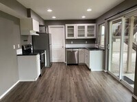 Building Photo - 3950 NE Vista del Rey Dr