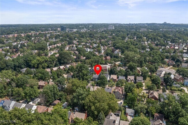 Building Photo - 3595 Glencairn Rd