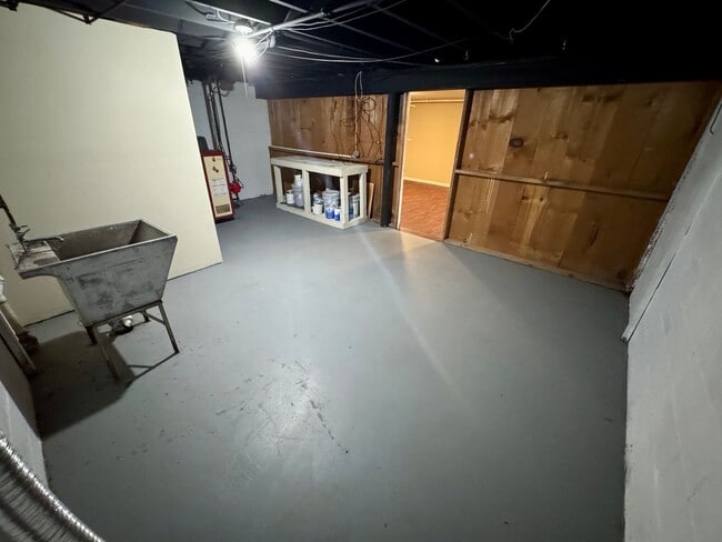 Building Photo - 168 Highfield Dr