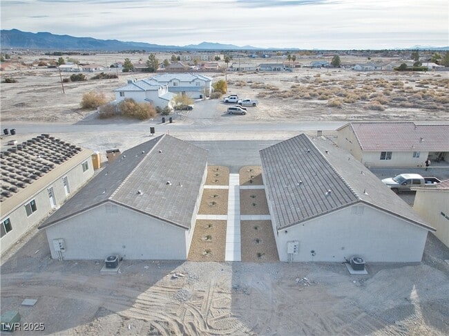 Building Photo - 610 San Lorenzo St