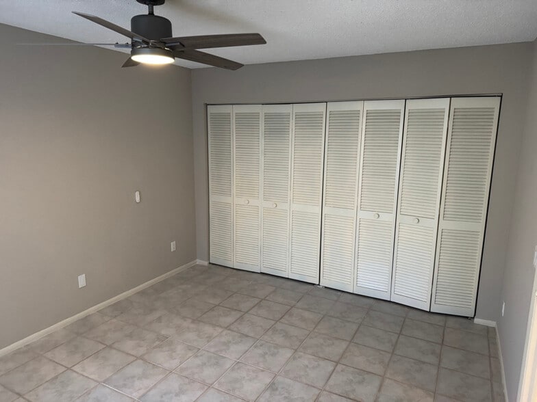 Building Photo - 8396 S Haven Ln