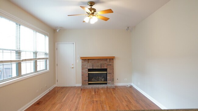 Building Photo - 2664 Goldenrod Ln