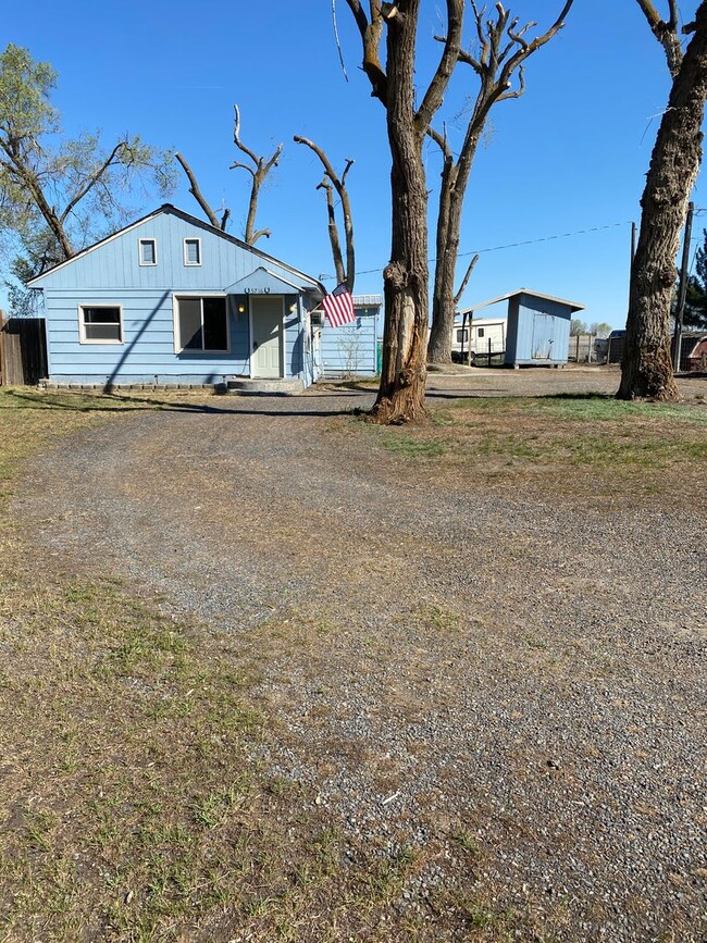 Primary Photo - Cozy 2 Bedroom on Mae Valley Rd!!