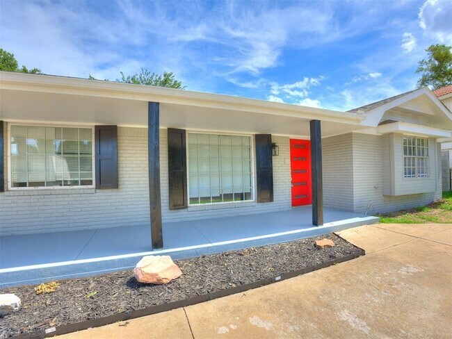 Building Photo - 6312 Overcourt Manor