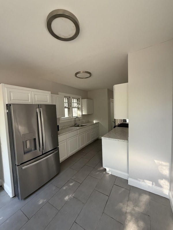 Building Photo - 898 Myrtle Ave