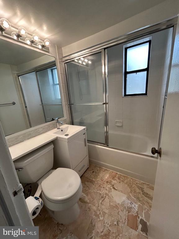 Building Photo - 3815 Davis Pl NW