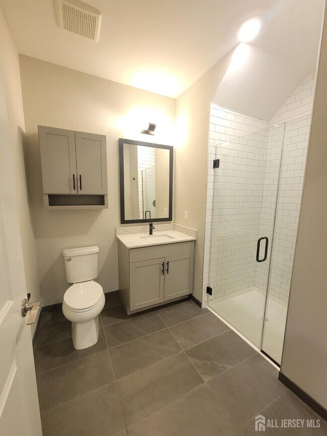 Building Photo - 520 Lasko Ln