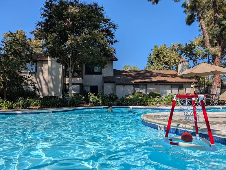 Pool & Hot tub next to Clubhouse - 1419 Poseidon