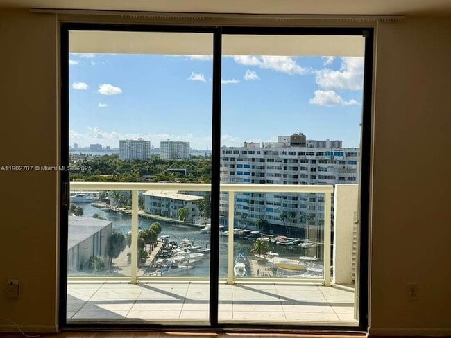 Building Photo - 13499 Biscayne Blvd