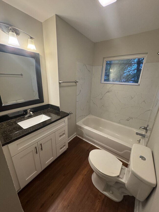 Building Photo - Caldwell Duplex