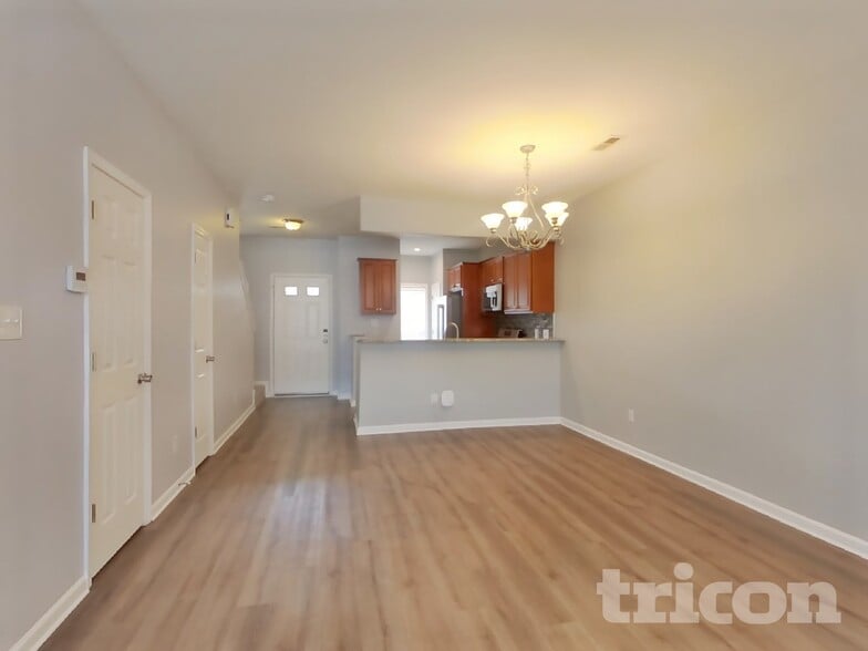 Building Photo - 11626 Lioness St