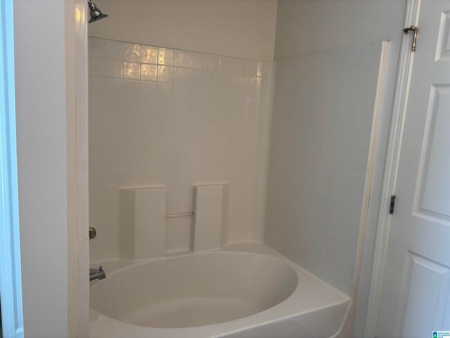 Building Photo - 7714 Thompsons Way