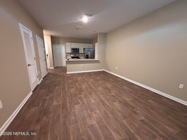 Building Photo - 903 Rivertree Pl