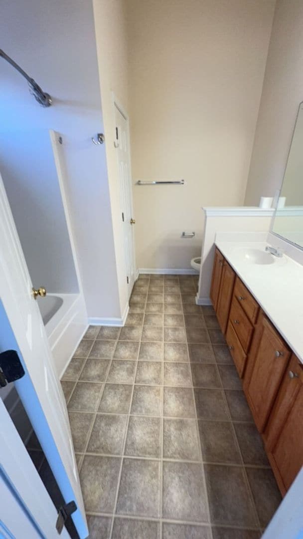 Building Photo - Woodbury 3 BD, 2BA home