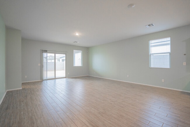 Building Photo - 46870 W Cansados Rd