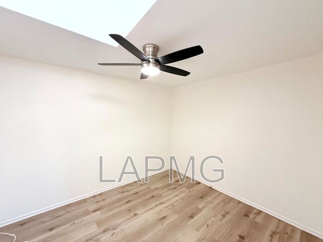 Building Photo - 6200 N Muscatel Ave