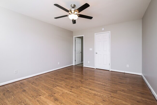 Building Photo - 721 Champion St