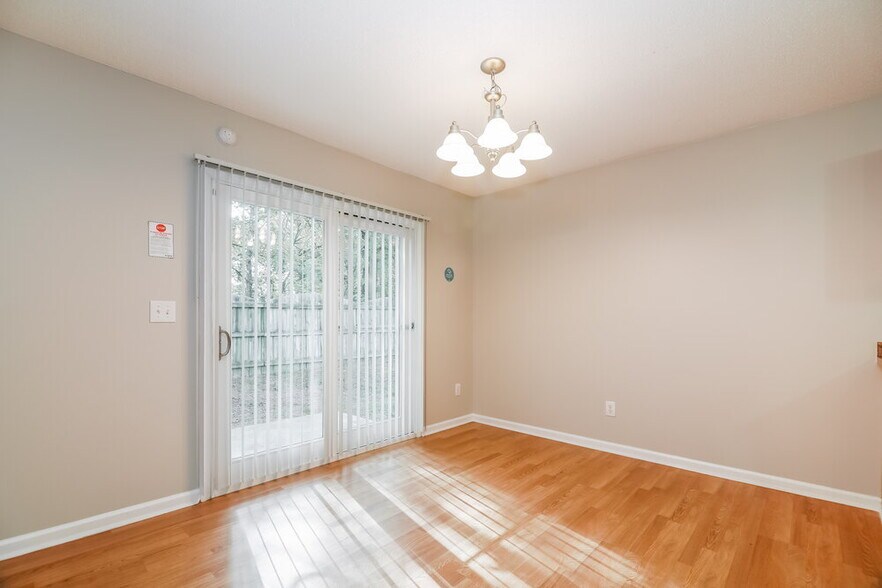 Building Photo - 4904 Tommans Trail