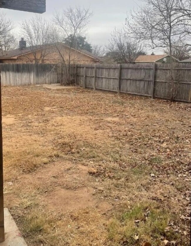 Building Photo - FOR LEASE - 3/2/2 North West Lubbock