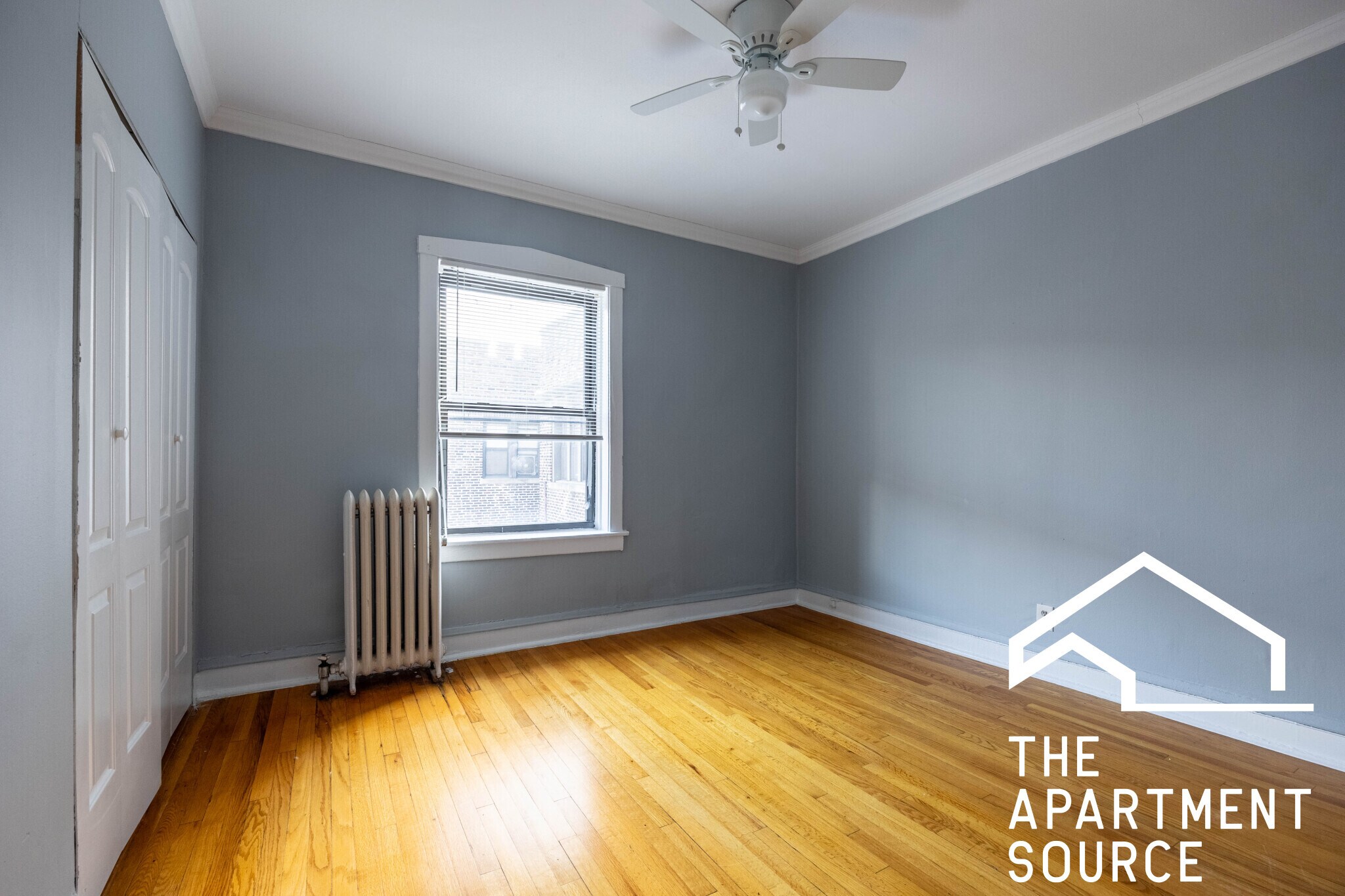 Building Photo - 1319 W Estes Ave