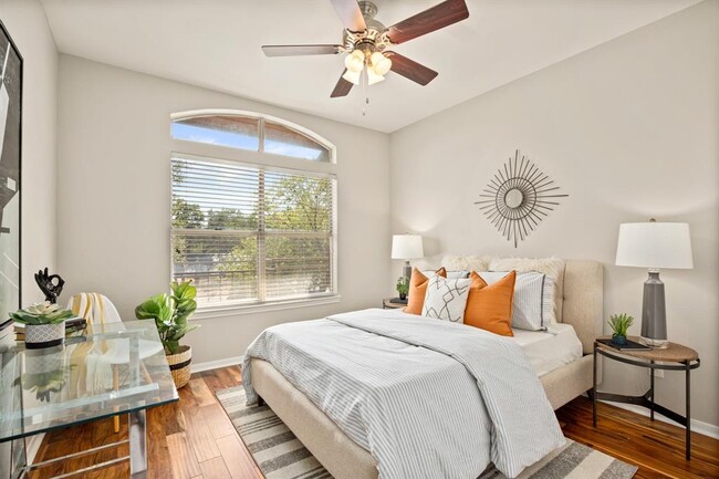 Building Photo - 6000-5 Shepherd Mountain Cove