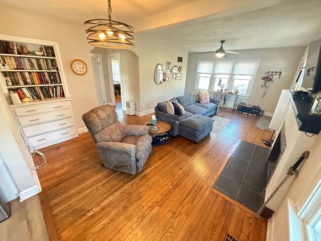 Building Photo - 3 Bed 2 Bath Springfield, MO