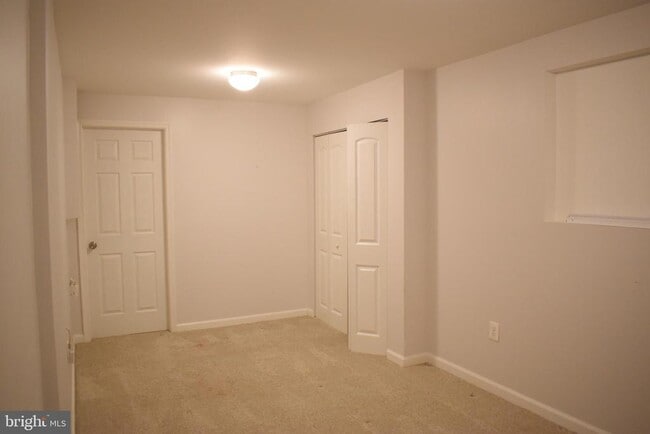 Building Photo - 29 Snow Dr