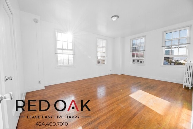 Building Photo - 2505 W 6th St