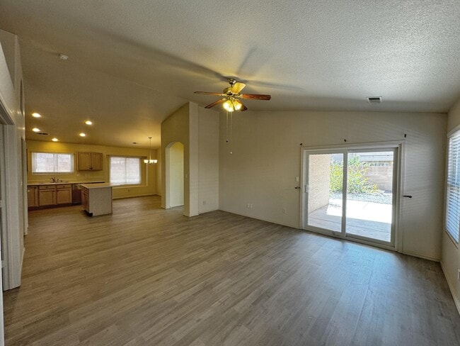 Building Photo - 7152 Elk Creek Rd NE