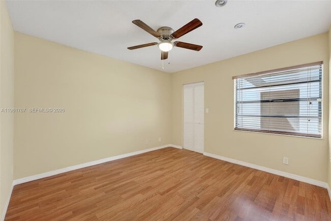 Building Photo - 9315 Wedgewood Dr