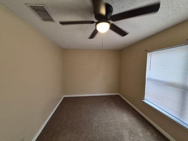 Building Photo - 8007 Chestnut Bluff Dr