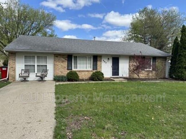Building Photo - 802 Stratford Dr
