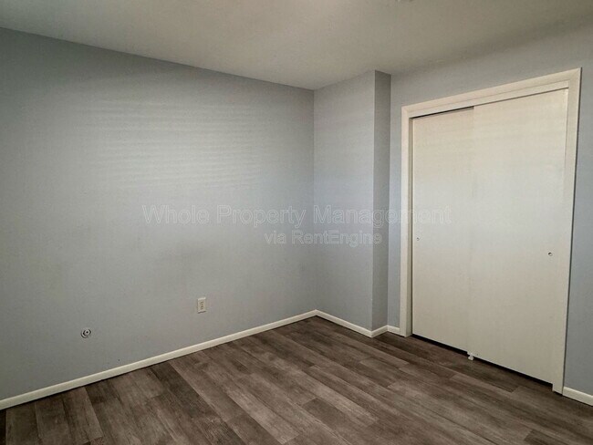 Building Photo - 2380 E Geddes Ave