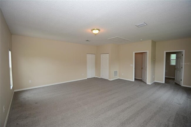 Building Photo - 20 Wheeler Ln