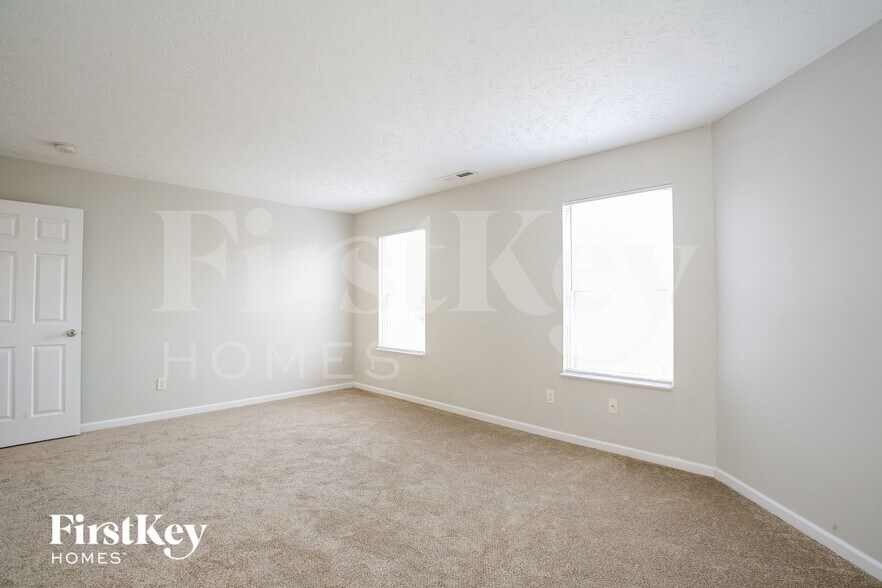 Building Photo - 2608 Liatris Dr