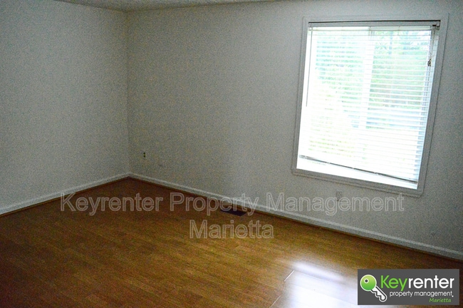 Building Photo - 2805 Pine Meadow Dr