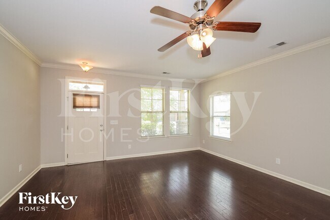 Building Photo - 291 Belmont Way