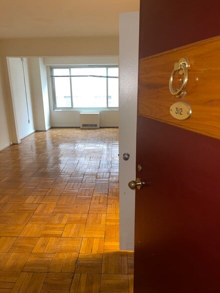 Entry to LR - 1727 Massachusetts Ave NW