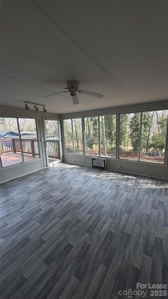 Building Photo - 344 Fairgreen Dr