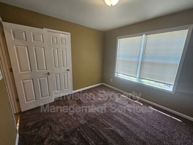 Building Photo - 2738 Old S Dr