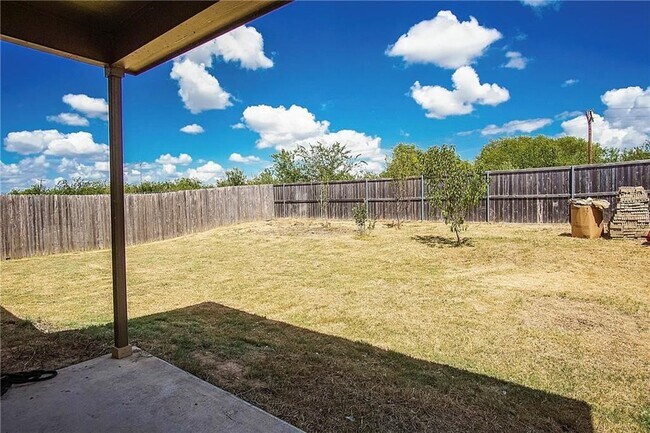Building Photo - 7200 Longford Trail
