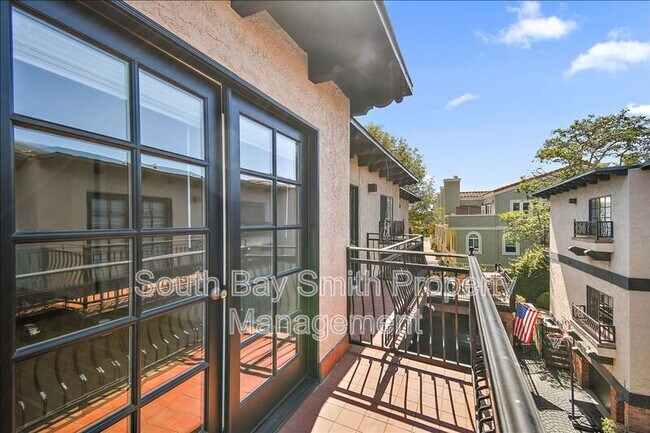 Building Photo - 227 S Irena Ave