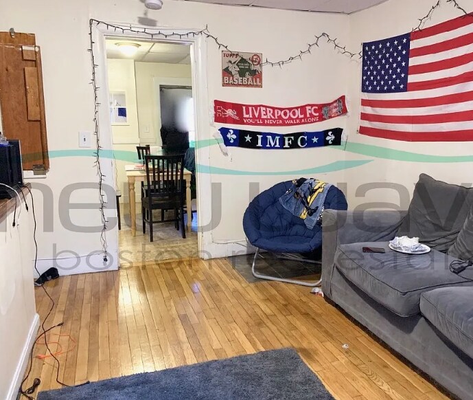 Building Photo - 210 Hemenway St