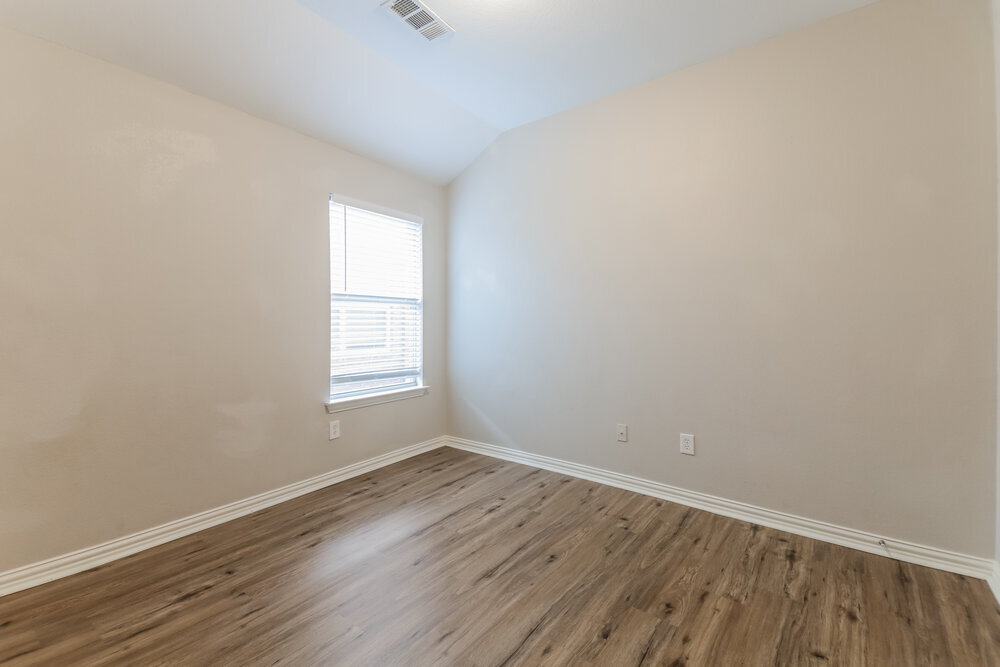 Building Photo - 713 Cedar Cove Dr