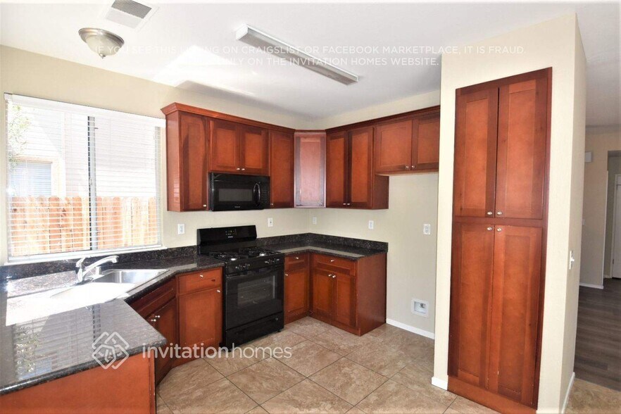 Building Photo - 5332 Catanzaro Way