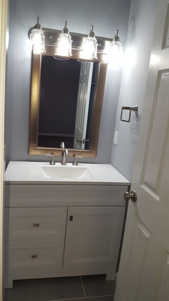 Building Photo - 5598 Dunston Dr