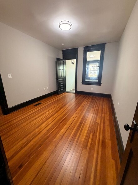 Building Photo - 1303 Kennedy St NW