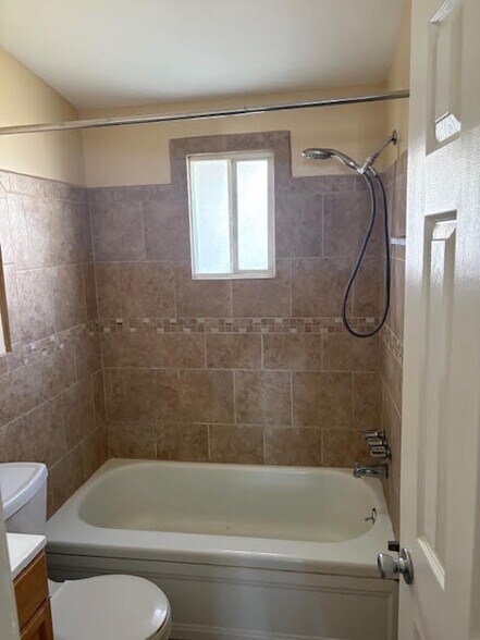 Building Photo - 776 W Coolidge St