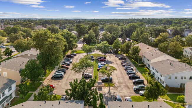 Building Photo - 31G Fernwood Dr