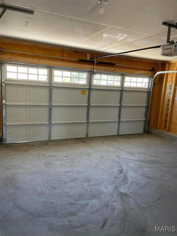 Building Photo - 123 Chestnut Ridge Dr